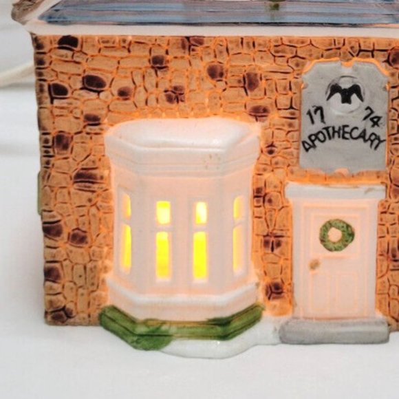 Vintage Dept 56 New England Village Series APOTHECARY SHOP #65307 Retired - Picture 3 of 9